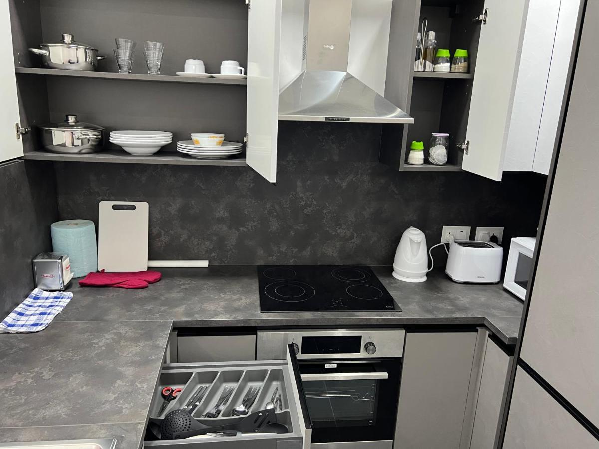 Cosy & Modern Top Floor 1-Bedroom Apartment St. Paul's Bay Exterior photo